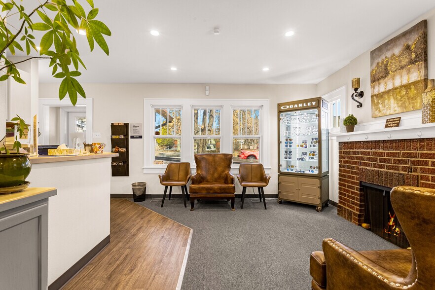 More Photos Of 1625 E Platte Ave, Colorado Springs Medical For Sale