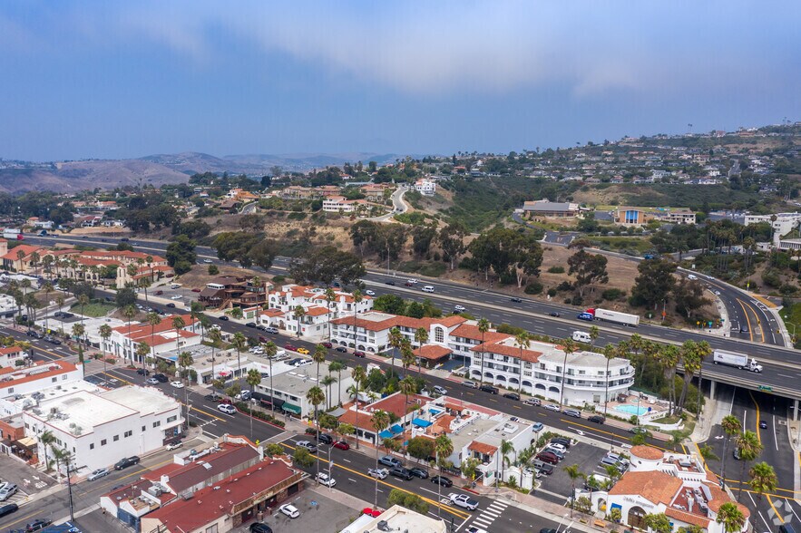 More Photos Of 111 Avenida de la Estrella, San Clemente Hotel For Sale