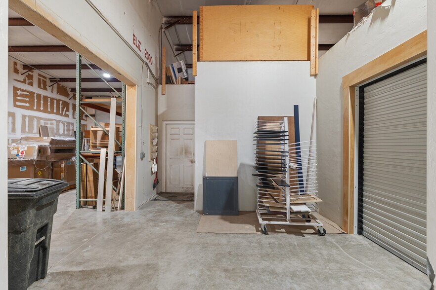More Photos Of 26509 NW Us-27, High Springs Warehouse For Sale