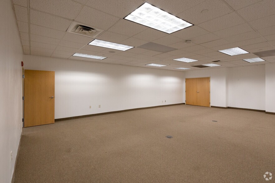More Photos Of 218 Route 17 N, Rochelle Park Office For Lease
