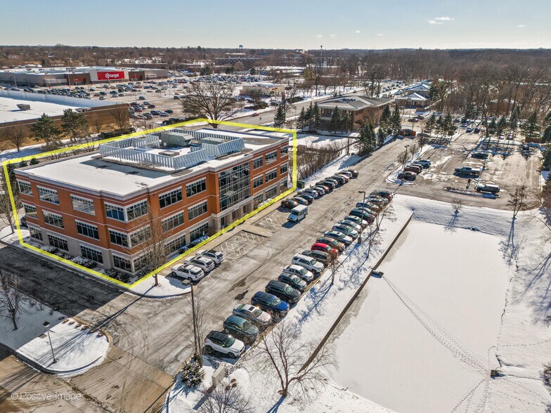 More Photos Of 400 S County Farm Rd, Wheaton Office For Sale