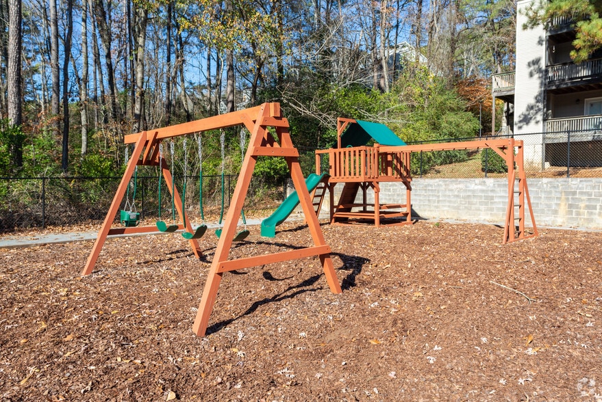 More Photos Of 601 Wildbrook Ln, Birmingham Apartments For Sale