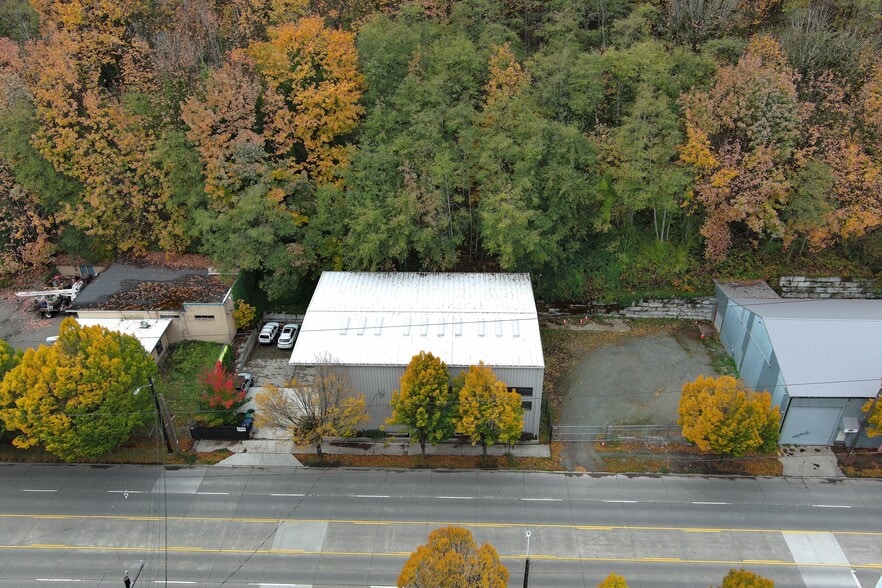 More Photos Of 4745 W Marginal Way SW, Seattle Manufacturing For Sale