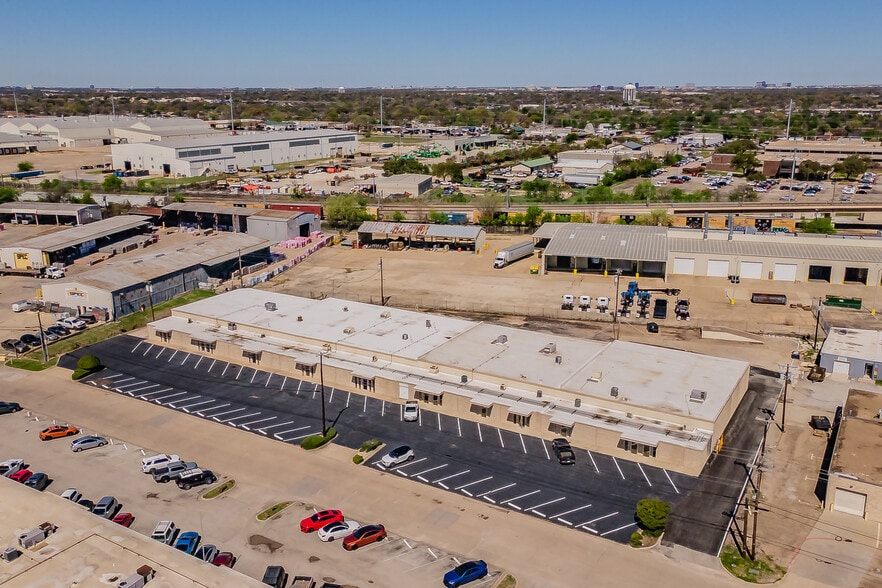 More Photos Of 3517-3557 Miller Park Dr, Garland Distribution For Sale