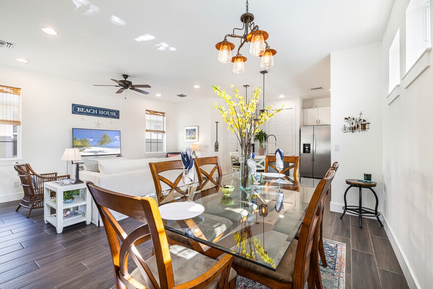 More Photos Of 2974 Van Buren Ave, Naples Storefront Retail Residential For Sale