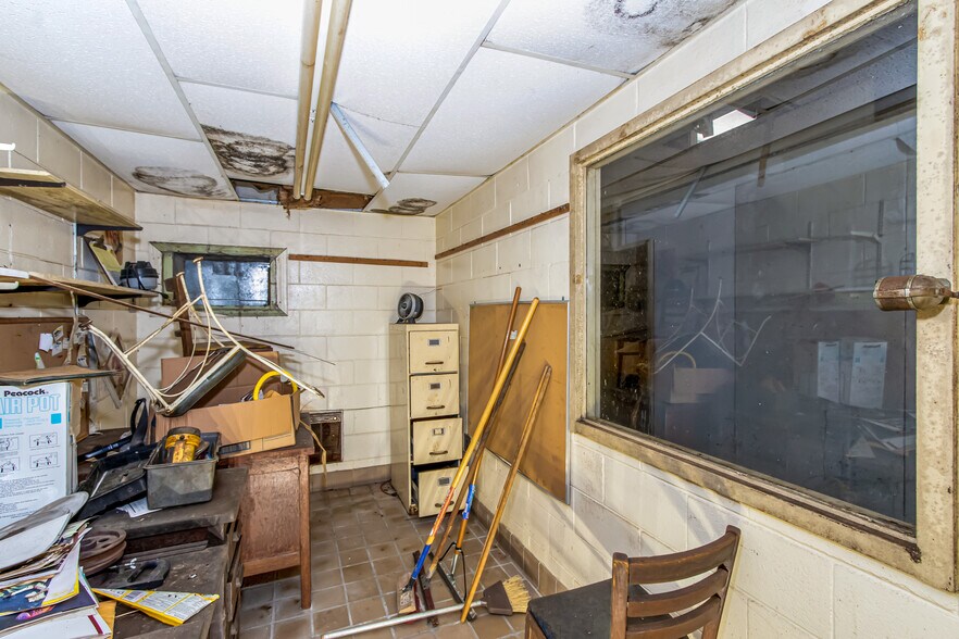 More Photos Of 15 7th St, Augusta Restaurant For Sale