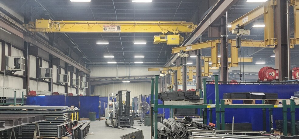 More Photos Of 1011 Industrial Ct, Moscow Mills Warehouse For Sale