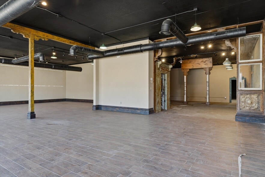 More Photos Of 215 N Western Ave, Oklahoma City Warehouse For Sale