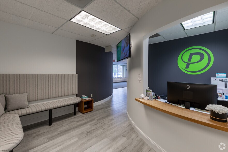 More Photos Of 1952 Whitney Ave, Hamden Medical For Lease