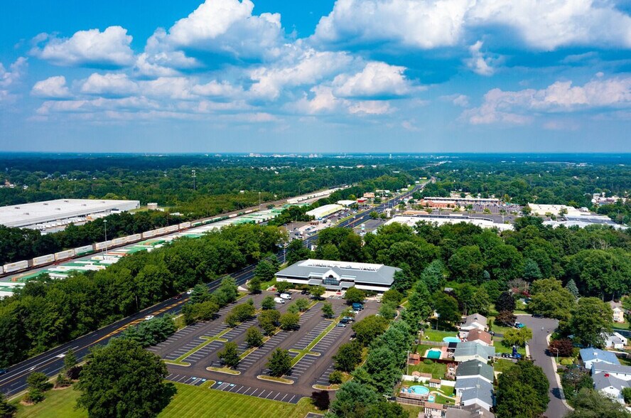 More Photos Of 430-450 Lincoln Hwy, Fairless Hills Office For Lease