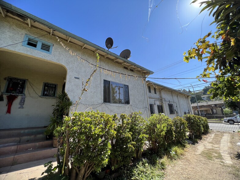 More Photos Of 3333 Division St, Los Angeles Apartments For Sale