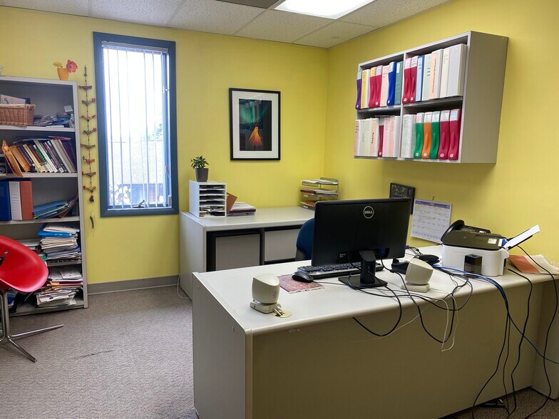 More Photos Of 106 Elden St, Herndon Medical For Sale