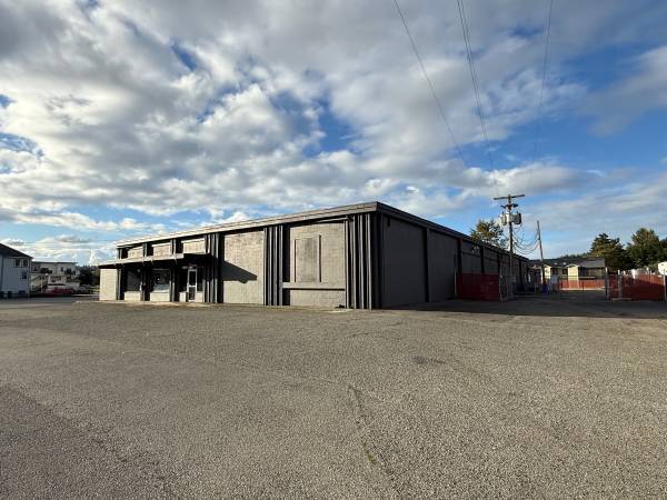 More Photos Of 15509 Main St E, Sumner Food Processing For Lease