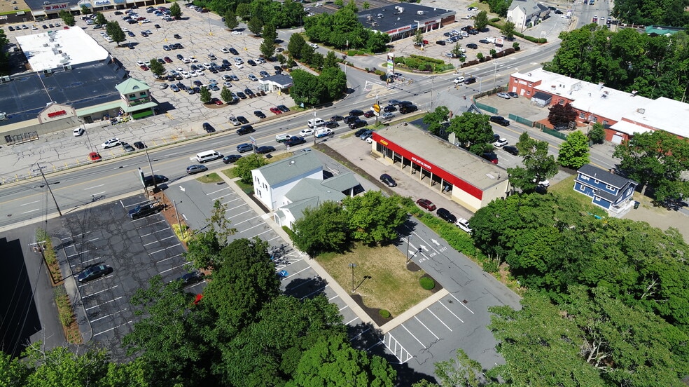 More Photos Of 223 E Main St, Marlborough Bank For Lease