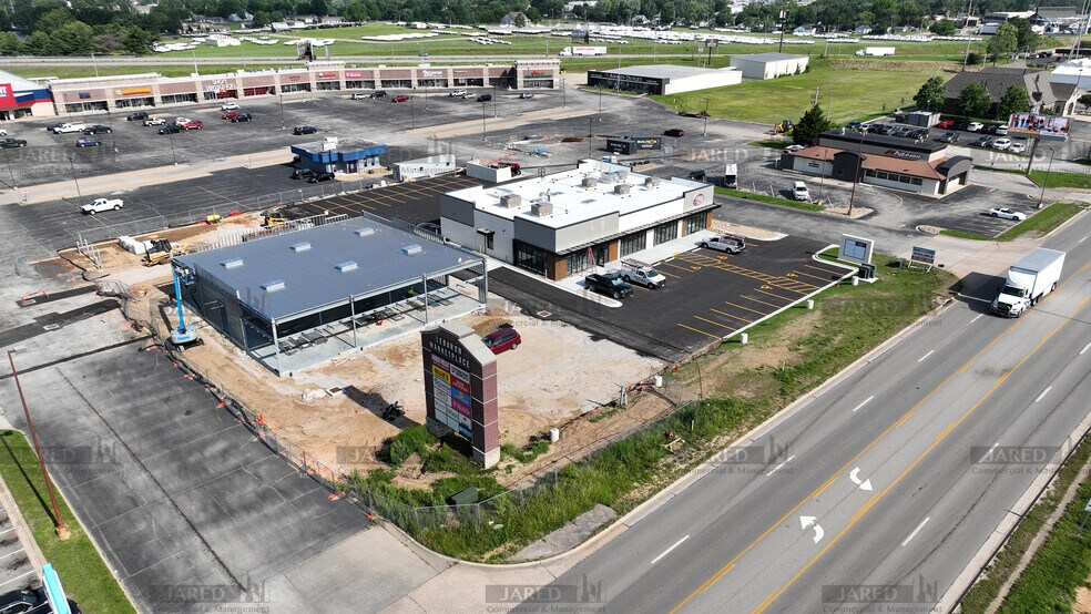 More Photos Of 1565-1585 S Jefferson Ave, Lebanon General Retail For Lease