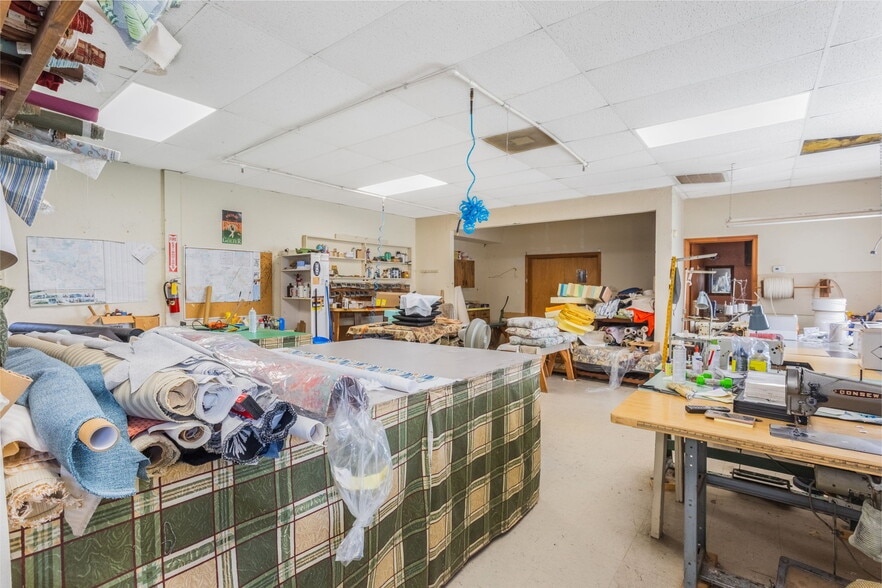 More Photos Of 300 N Dixie Ave, Fruitland Park Self Storage For Sale