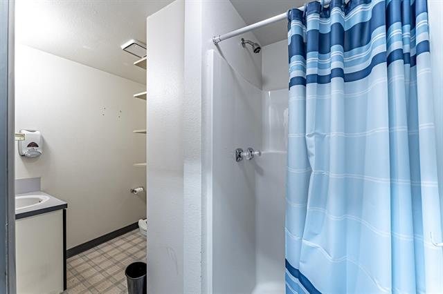 More Photos Of 34 SE Main St, Blackfoot Office For Sale