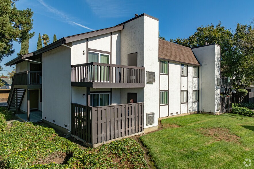 More Photos Of 1700 E Tabor Ave, Fairfield Apartments For Sale