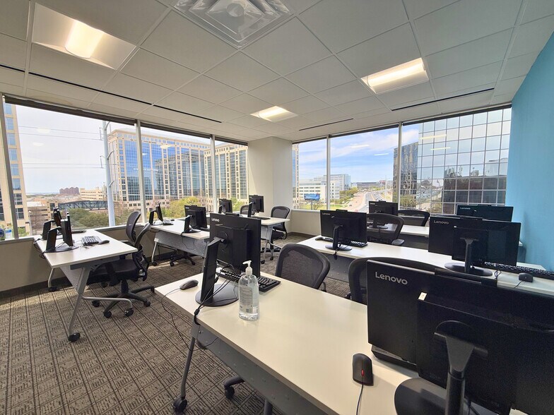 More Photos Of 14110 N Dallas Pky, Dallas Unknown For Lease