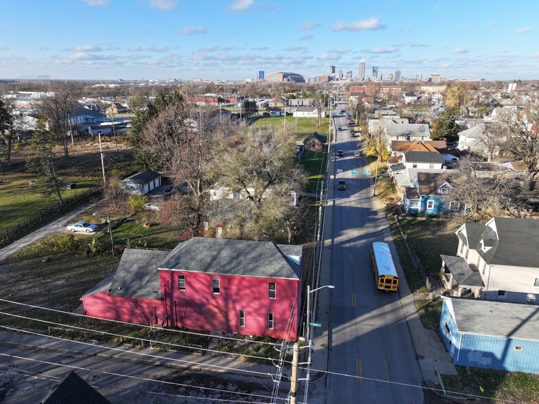 Primary Photo Of 2280 S Meridian St, Indianapolis General Retail For Sale