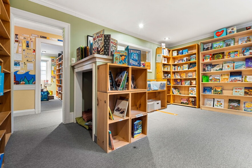 More Photos Of 504 Main St, Medfield Office For Sale