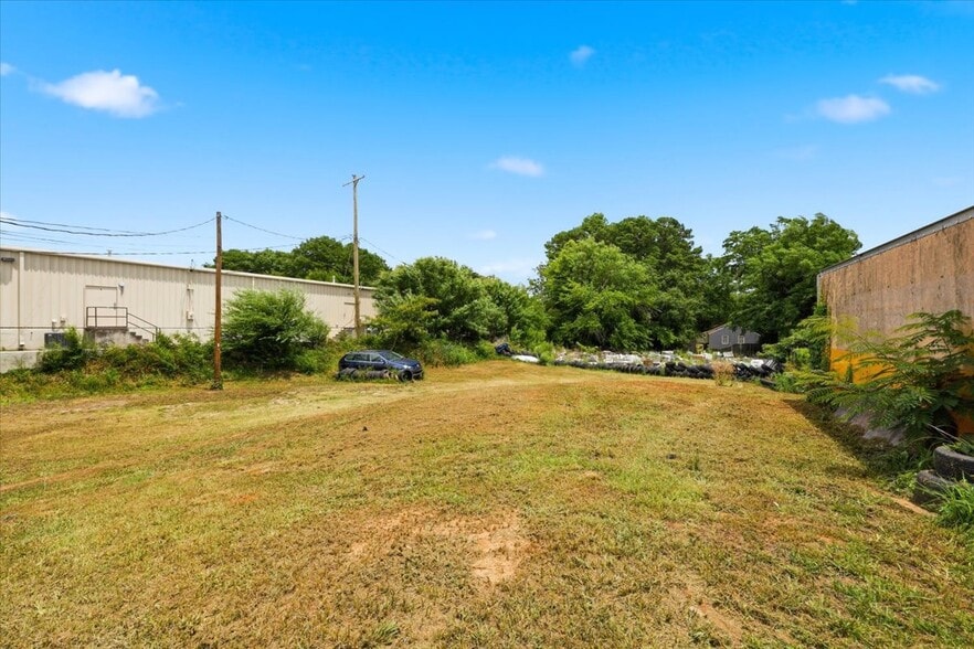More Photos Of 2852 Wade Hampton Blvd, Taylors General Retail For Sale