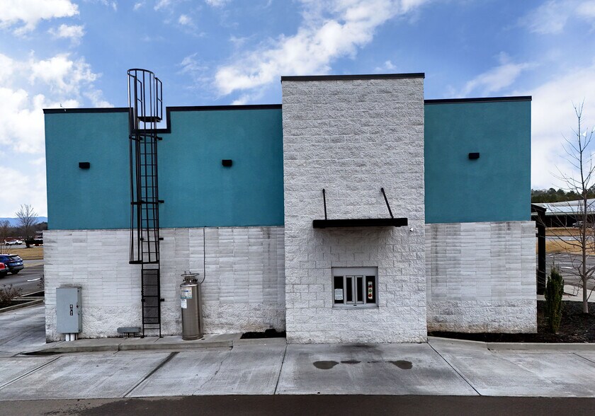 More Photos Of 212 Highland Pky, Ellijay Fast Food For Lease