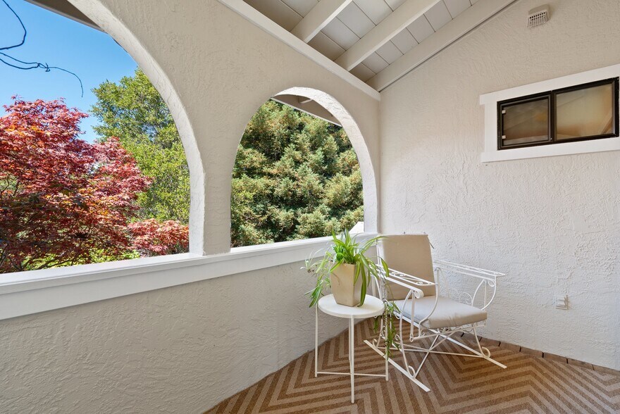 More Photos Of 7919 Empire Grade, Santa Cruz Multifamily For Sale