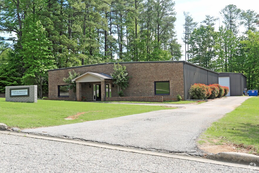 More Photos Of 151 Business Center Dr, Birmingham Flex For Lease