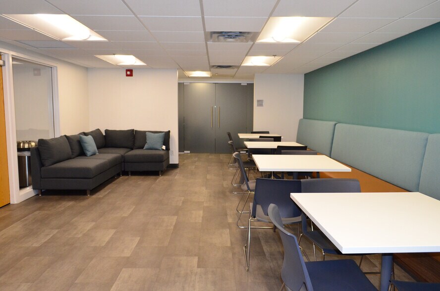 More Photos Of 7901 Xerxes Ave S, Bloomington Medical For Lease