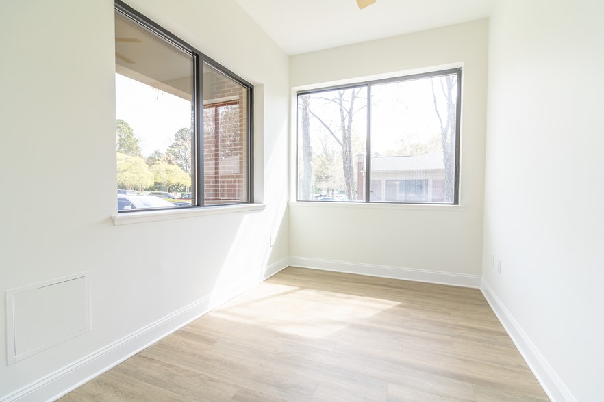 More Photos Of 5613 Duraleigh Rd, Raleigh Office For Sale