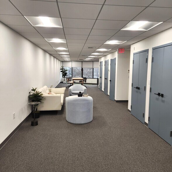 More Photos Of 71 Arch St, Greenwich Office For Lease