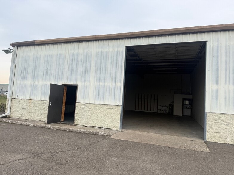 More Photos Of 750 Commercial St, Eugene Warehouse For Lease