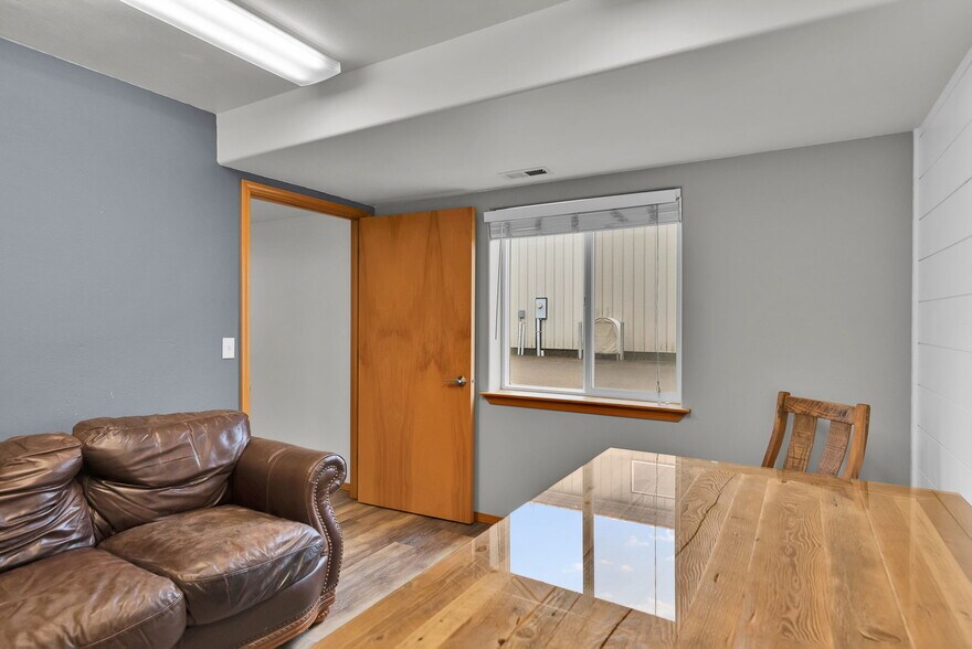 More Photos Of 11445 N Reed Rd, Hayden Warehouse For Sale