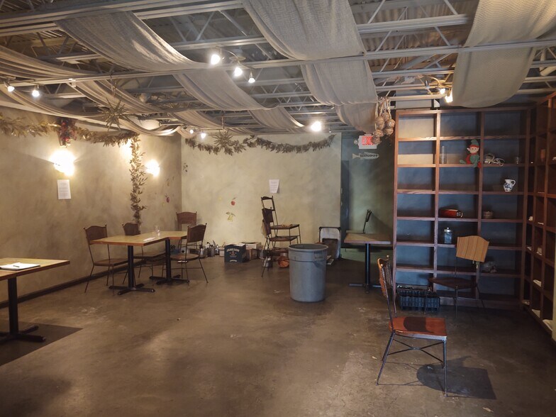 More Photos Of 18035 Georgia Ave, Olney Freestanding For Lease