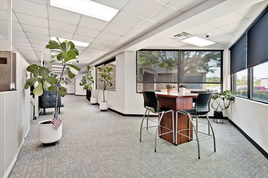 More Photos Of 1700 Industrial Drive, Rogers Office For Lease