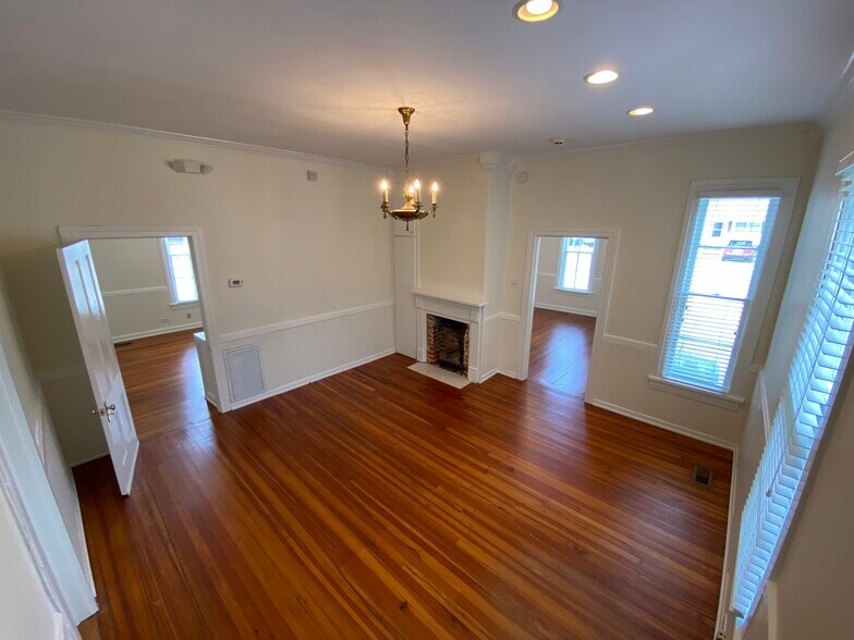 More Photos Of 702 McKinley Ave NE, Huntsville Office Residential For Sale