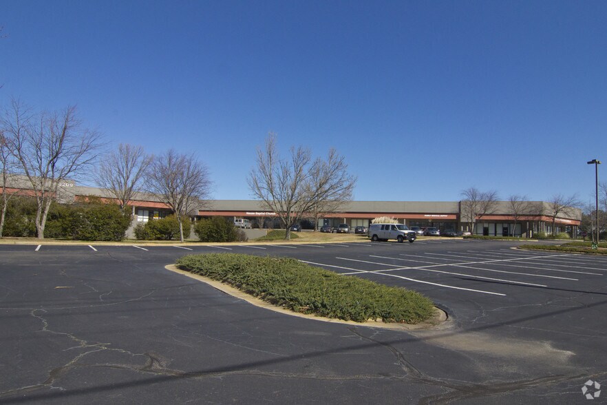 More Photos Of 3209 Gresham Lake Rd, Raleigh Light Distribution For Lease