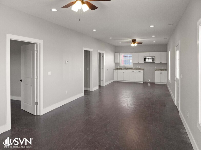 More Photos Of 300 Opportunity dr, Mayfield Warehouse For Sale