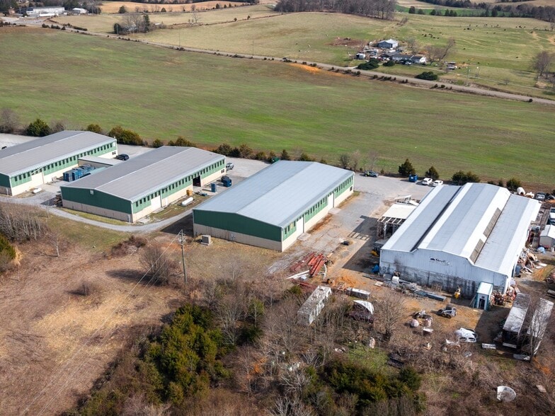 More Photos Of 3275 Newport Hwy, Sevierville Warehouse For Sale