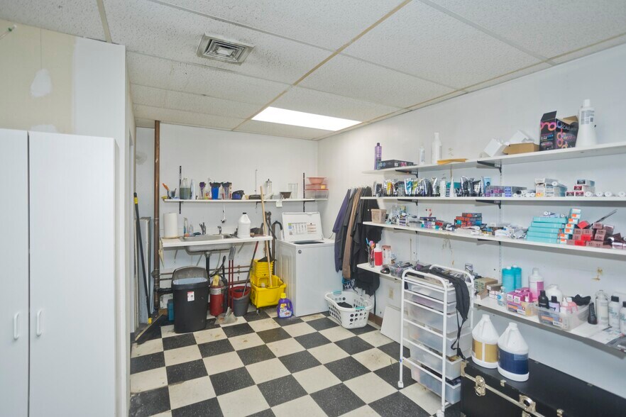 More Photos Of 62 westfield St, West Springfield Office For Sale