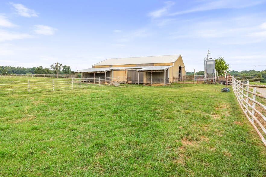 More Photos Of 10646 Mounts Rd, Irondale Land For Sale