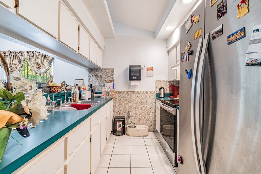 More Photos Of 4407 Millwood Rd, Spring Hill Assisted Living For Sale