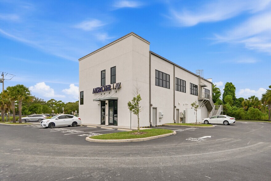 More Photos Of 1650 US Highway 1 S, Saint Augustine Office For Lease