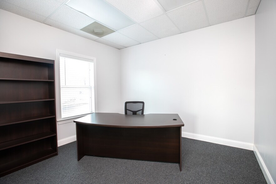 More Photos Of 6933 Crumpler Blvd, Olive Branch Office For Lease