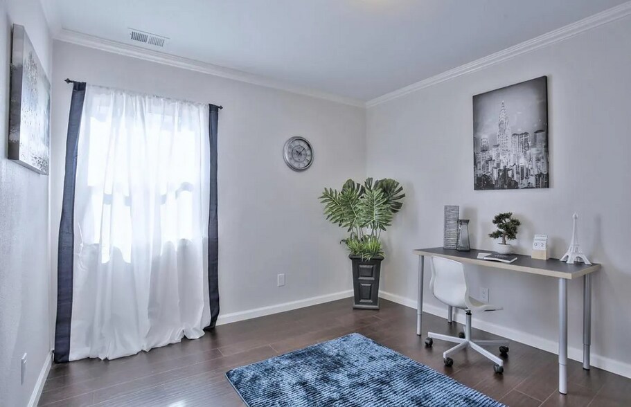More Photos Of 1753 Church St, Oakland Specialty For Lease