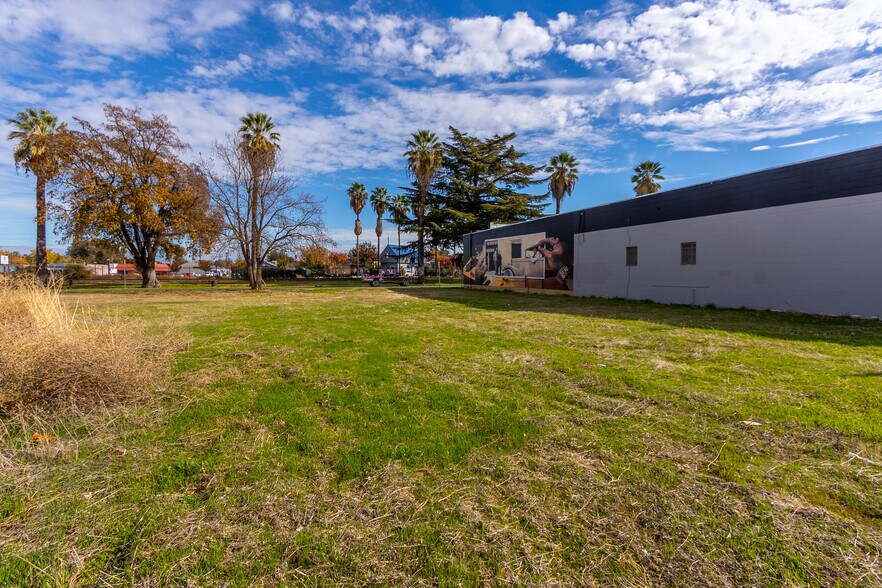 More Photos Of 9850 Broadway, Live Oak Land For Sale