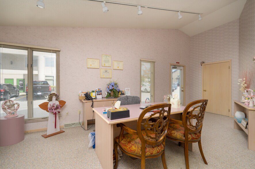 More Photos Of 755 Boardman Canfield Rd, Boardman Medical For Lease