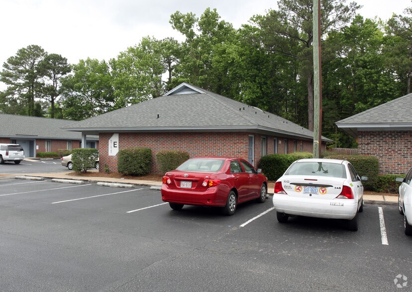 More Photos Of 108 N Kerr Ave, Wilmington Medical For Sale