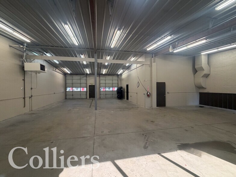 More Photos Of 207-217 10th Ave, Nampa Auto Repair For Sale